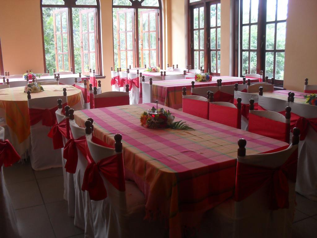 Royal Mount Hotel Kandy Exterior foto